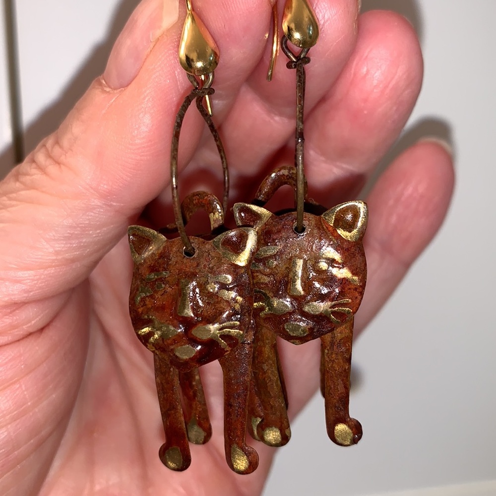 Playful 3-D Brown Cat Earrings